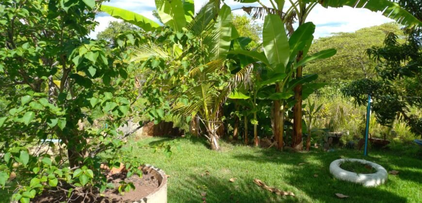 Chácara com 2000m² em Indiara GO